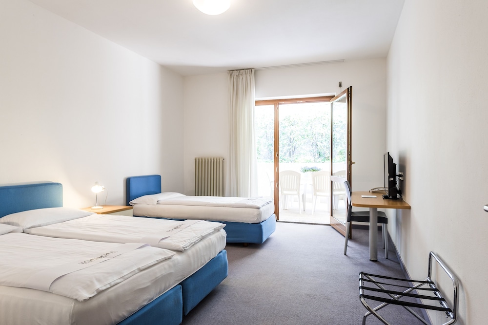 HOTEL RESIDENCE TORBOLE 5/31