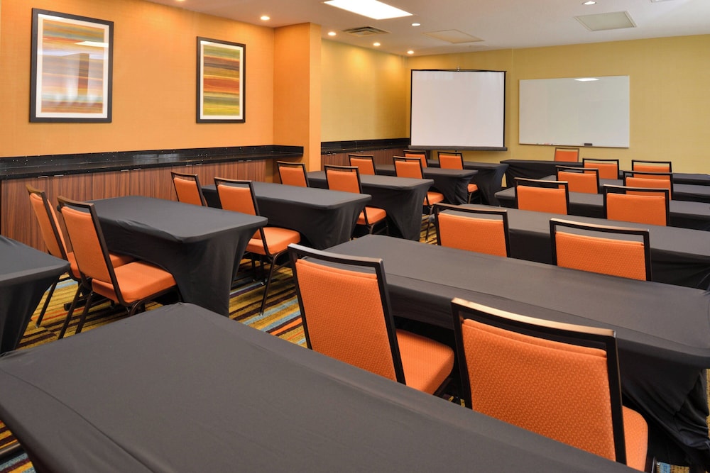 Fairfield Inn By Marriott Orlando Airport 41/47