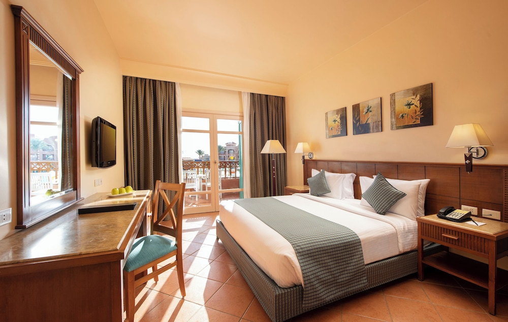 Room, King Bed, Queen Bed, Adult Only
