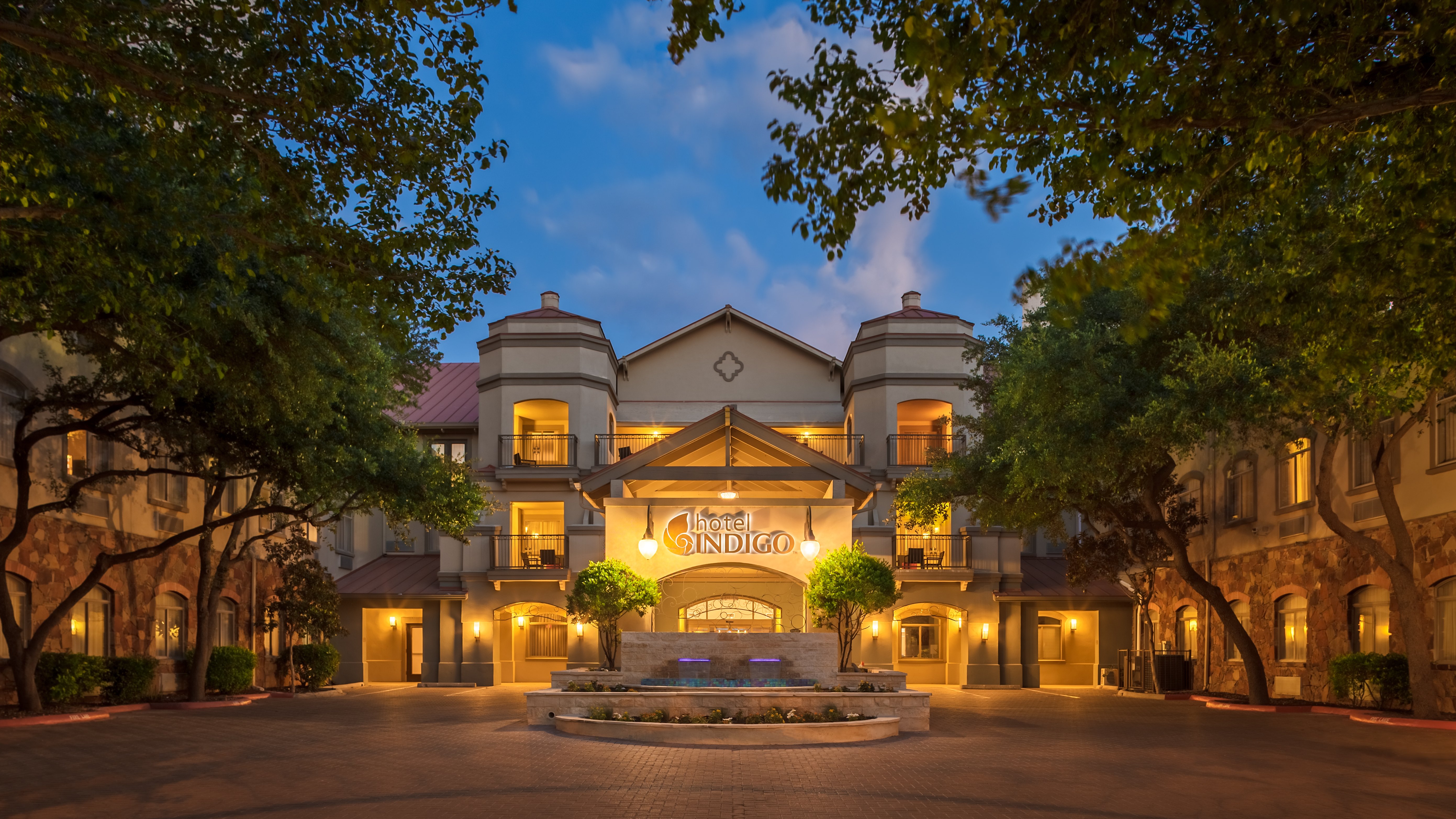 HOTEL INDIGO SAN ANTONIO-RIVERWALK 3/37