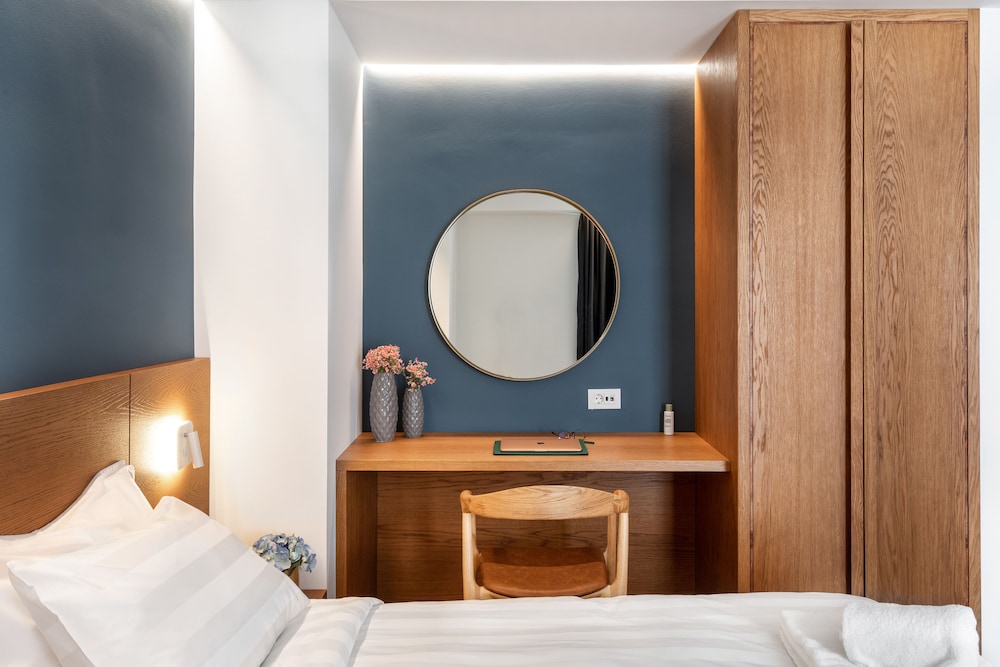 Days City Suites 57/57