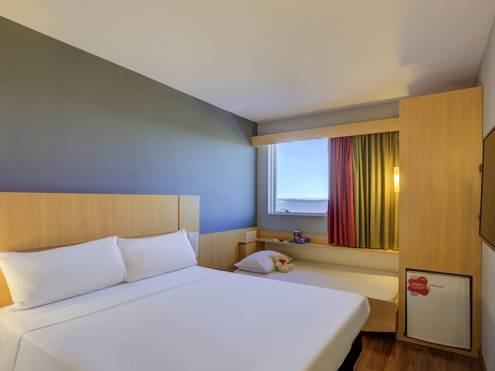 Ibis Vitoria Praia De Camburi 13/48