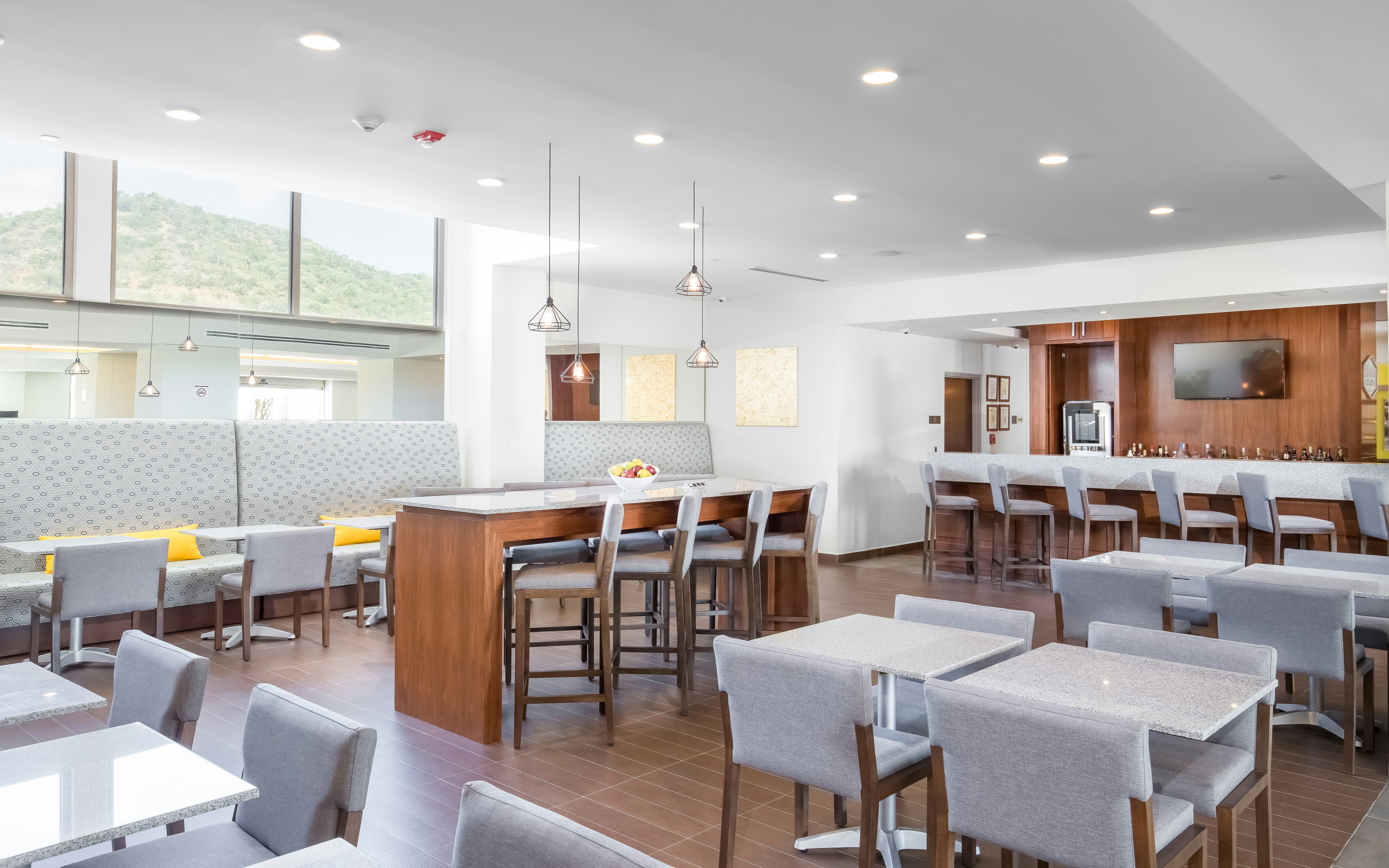 Hampton Inn and Suites by Hilton Los Cabos 36/55