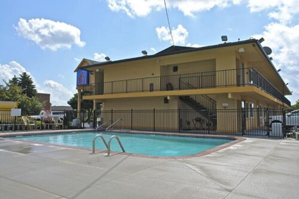 Motel6 Oshkosh, WI in OSHKOSH - WI