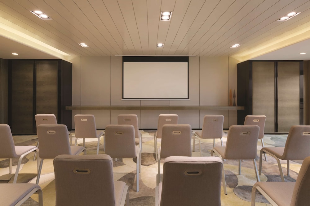 Hyatt House Shenzhen Airport 62/70