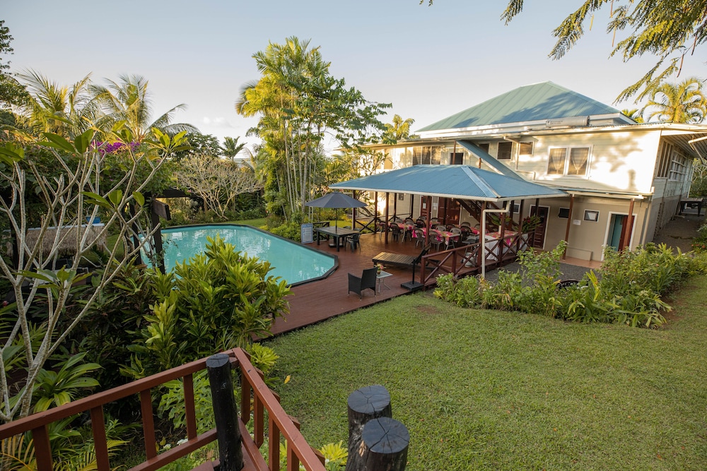 The Samoan Outrigger Hotel 47/50