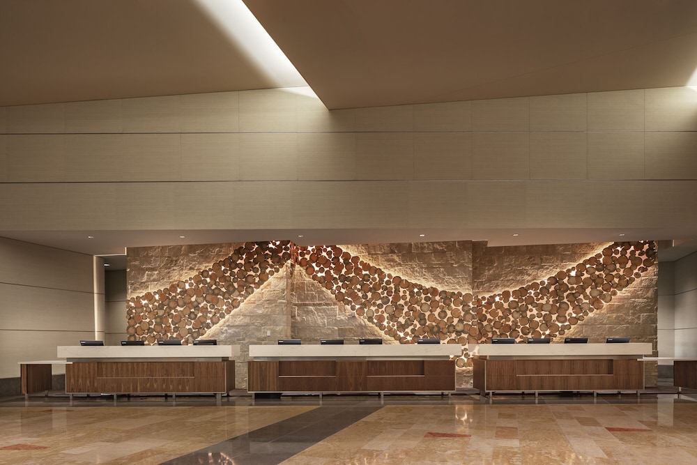 Hyatt Regency Denver 48/77