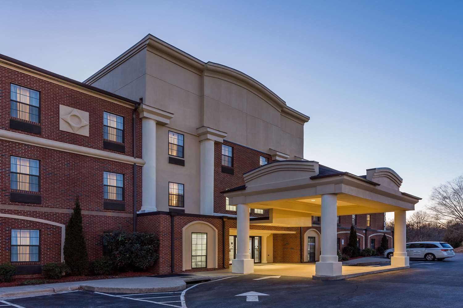 Wingate By Wyndham High Point 10/11