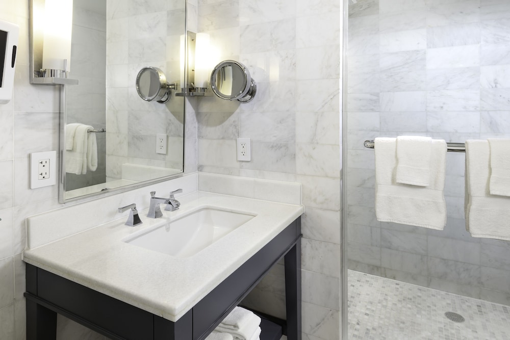 Fontainebleau Miami Beach 46/46