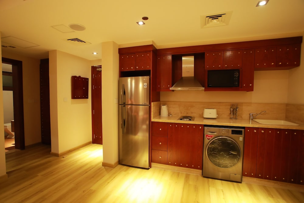Al Liwan Suites Rawdat Al Khail 3/45