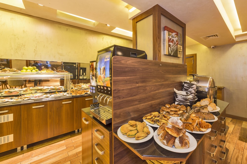The Meretto Hotel Istanbul 58/66