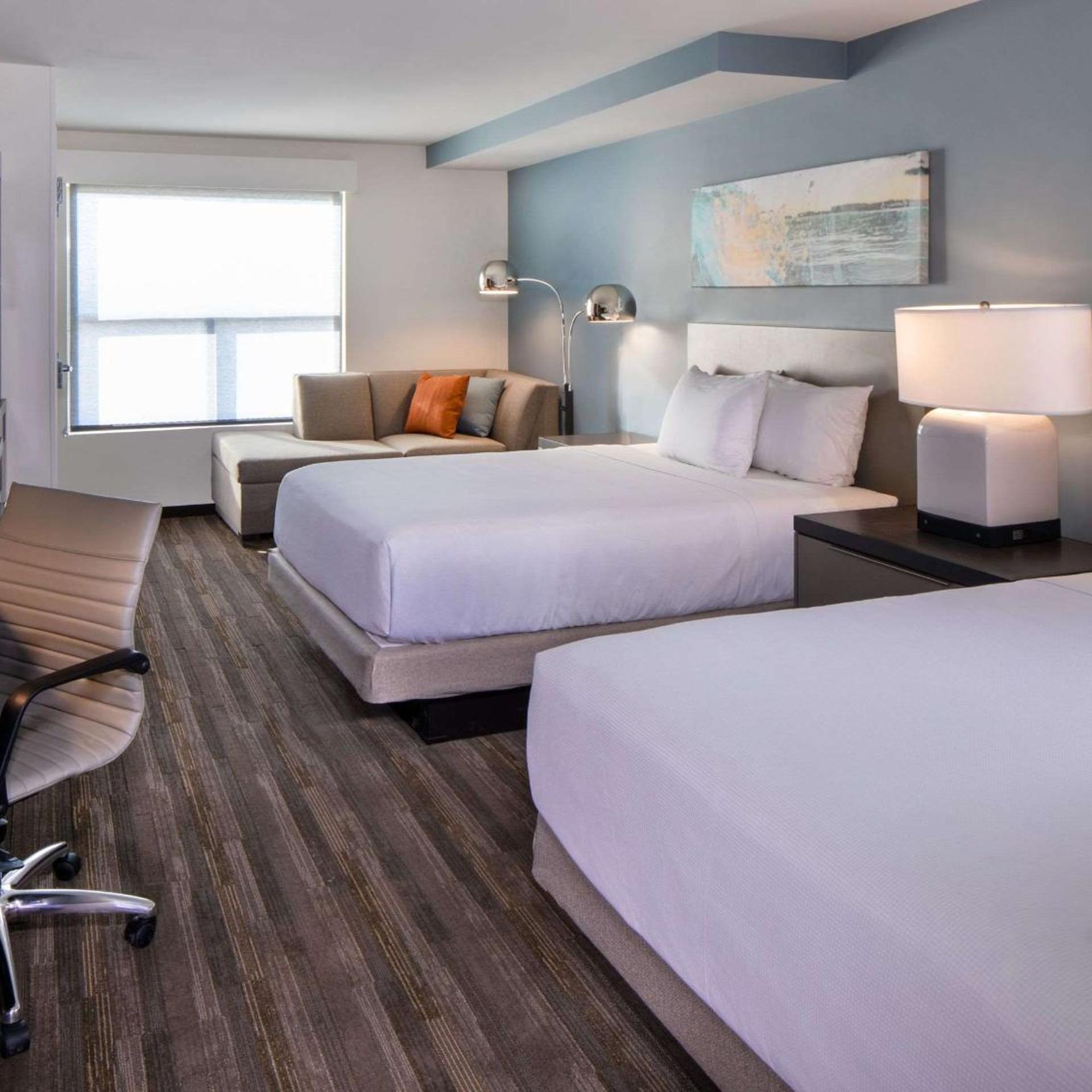 Room, 2 Queen Beds, Den