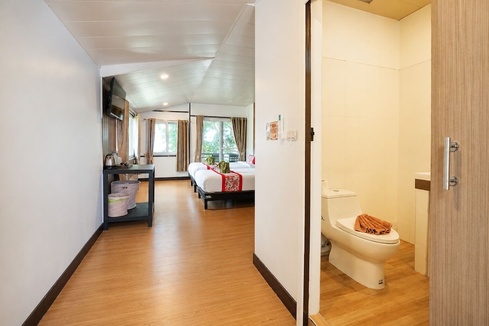 Phi Phi Long Beach Resort & Villa 27/50