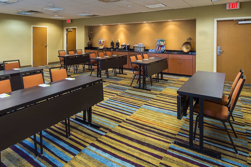 FAIRFIELD INN & SUITES ATLANTA BUFORD/MALL OF GEORGIA 28/36