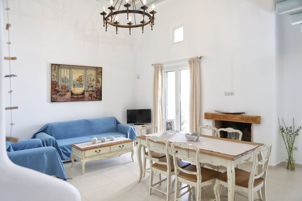 NIRIIDES LUXURY HOMES 24/50