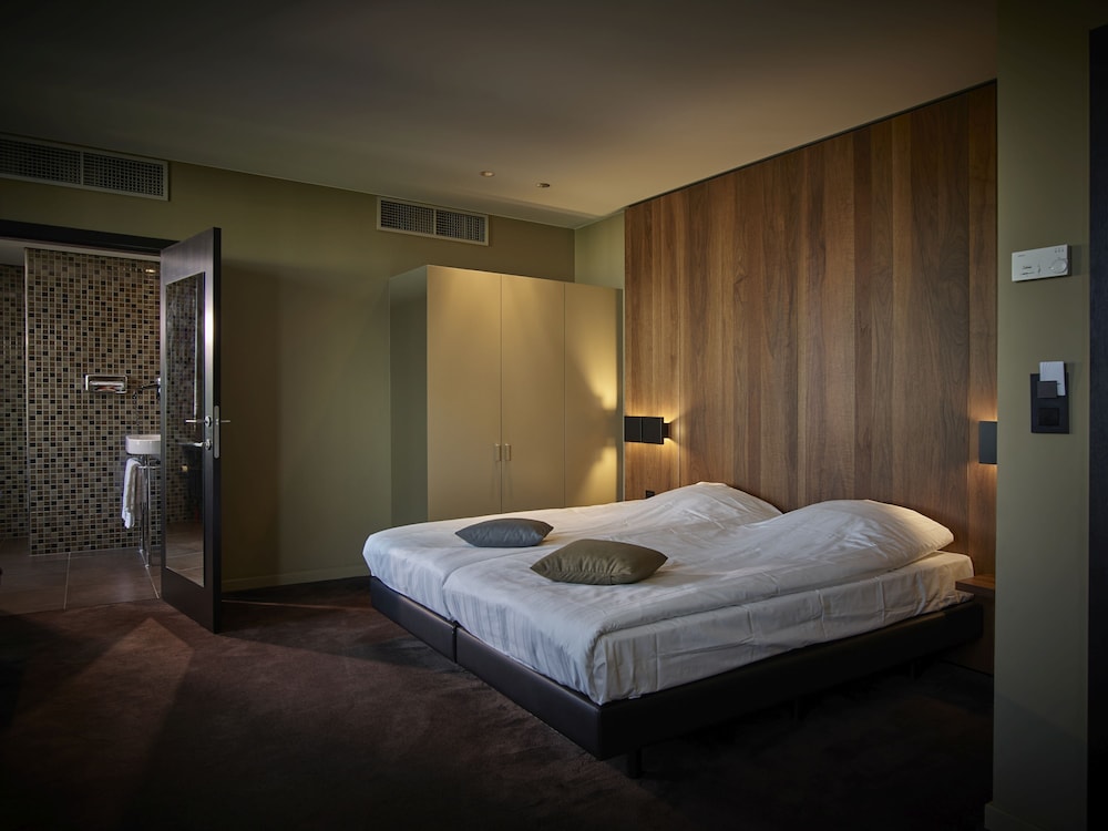 Hotel Serwir 25/51