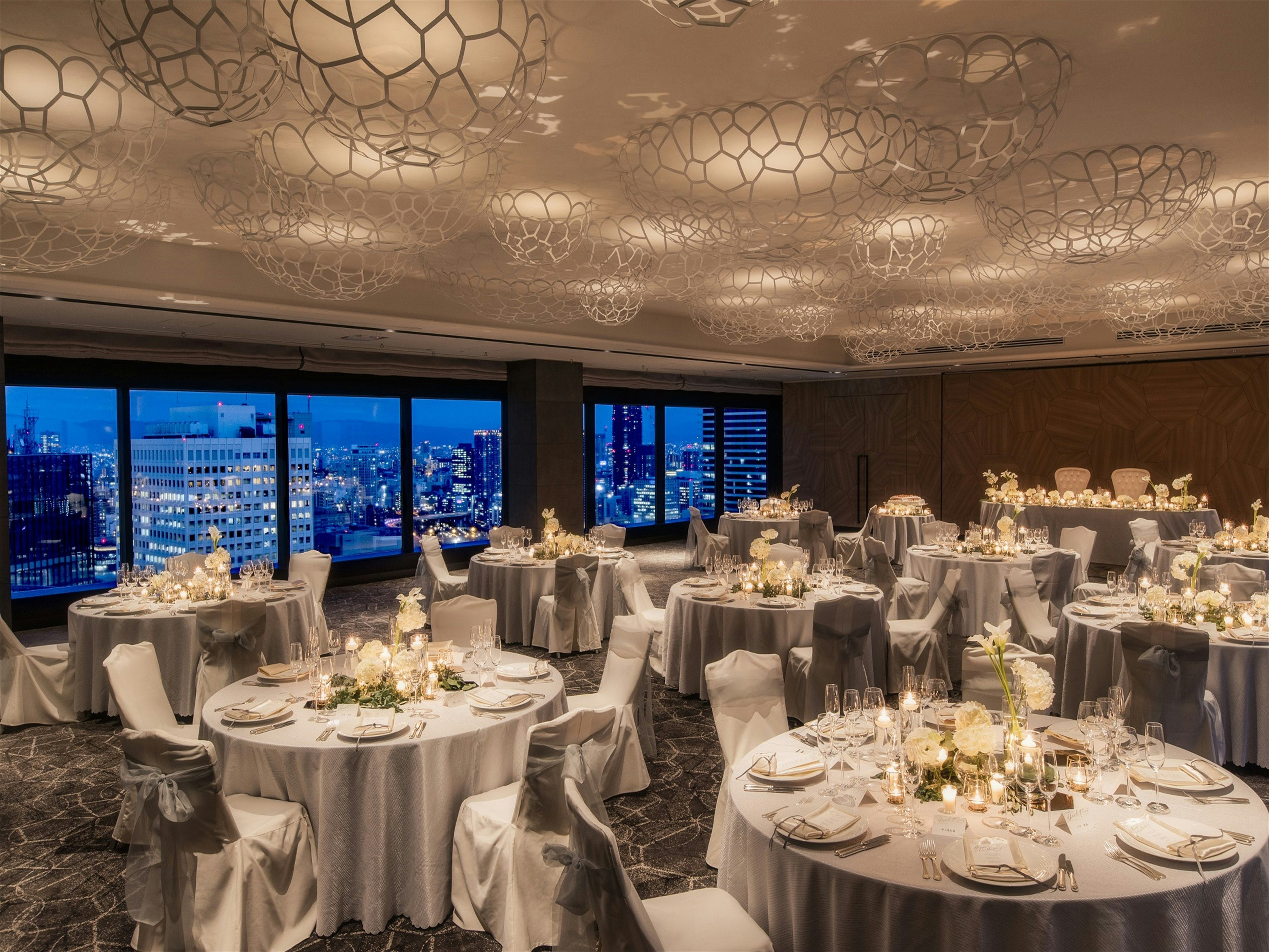 Hilton Osaka 73/77