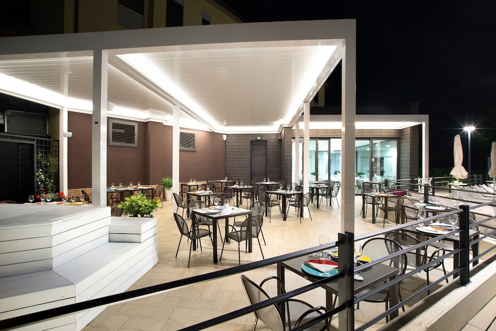 Hotel Ristorante Dante 24/50