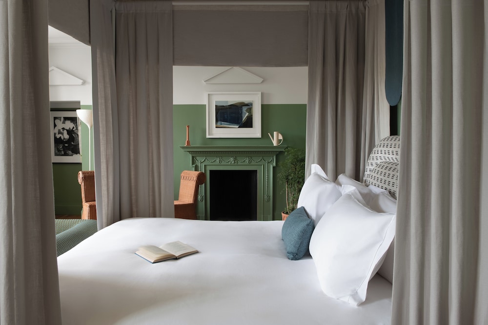 Manor, Cowley, Suite, King Bed