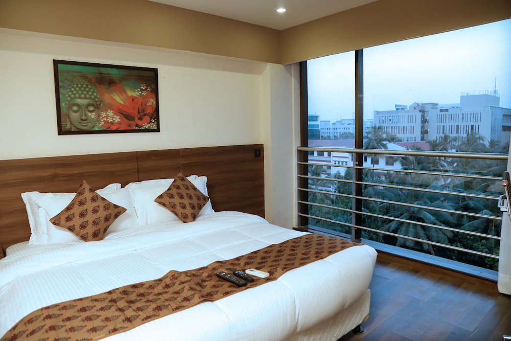 Hotel Mumbai House 8/33