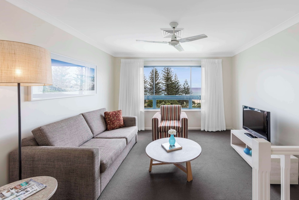 Oaks Gold Coast Calypso Plaza Suites 31/72