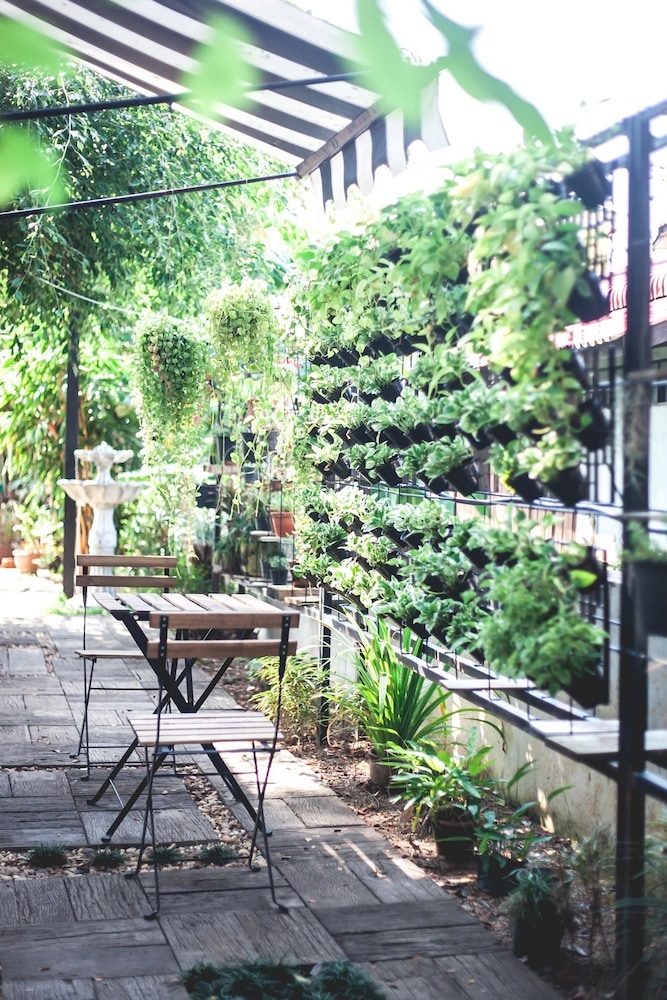 Hug Inn Phrae Hotel 28/32