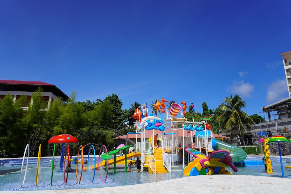 Nusantara Diving Centre Resort Spa 61/73