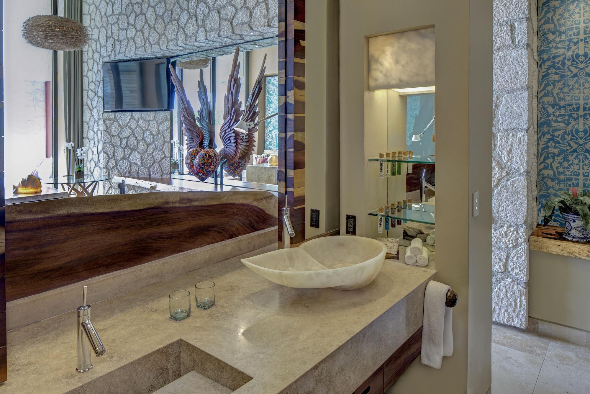 Suite, Beach Front