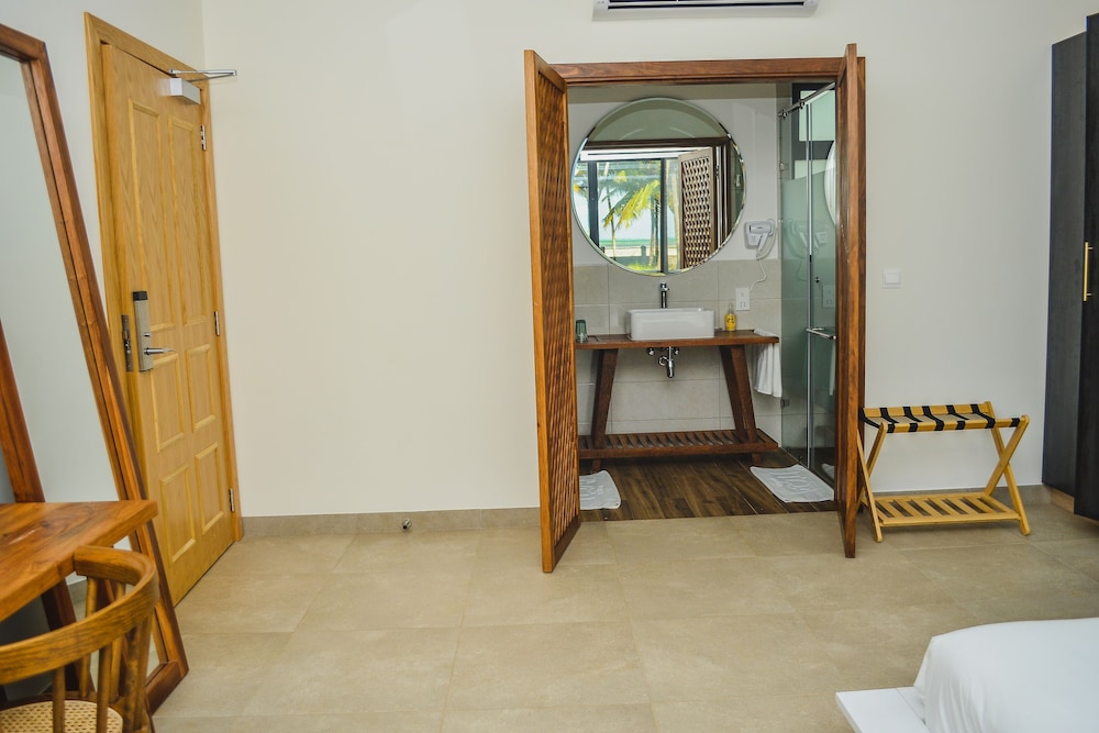 TOA Hotel & Spa 46/58
