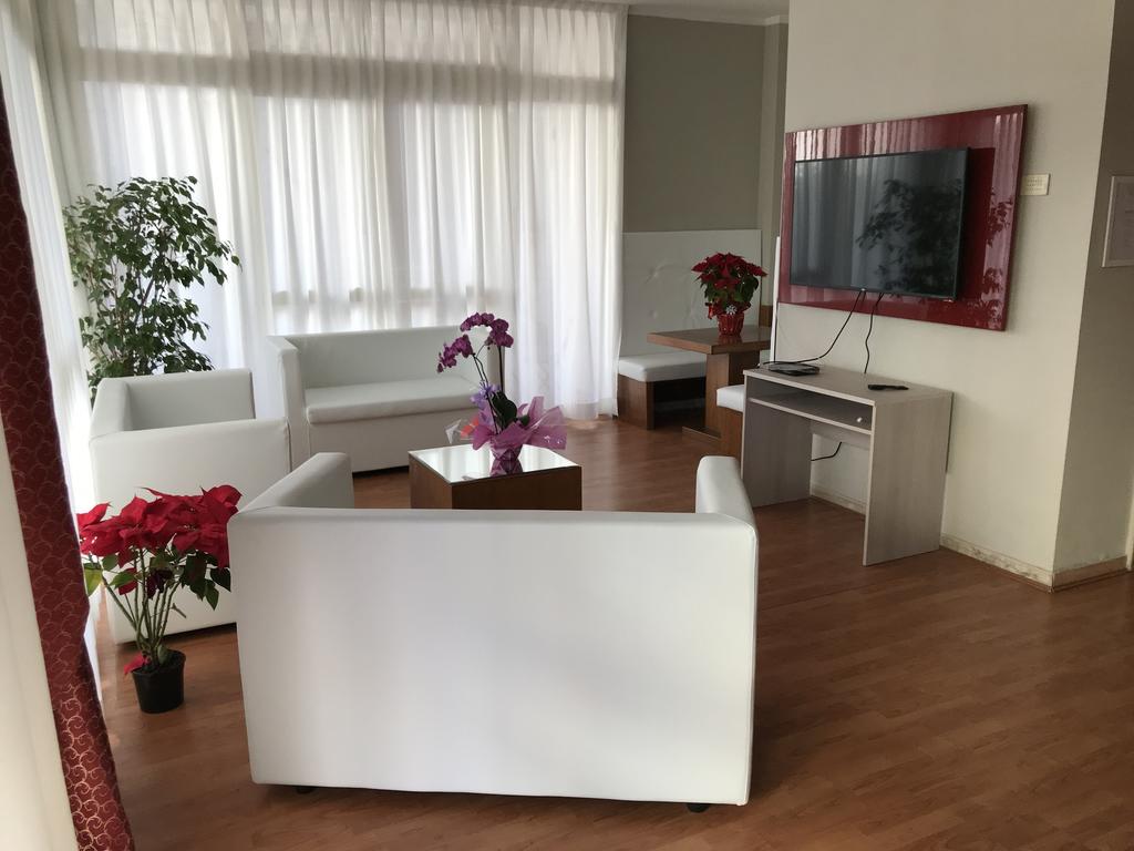 Annetta 25/30