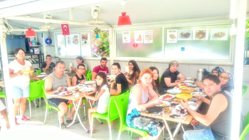 Karaca Apart 28/50