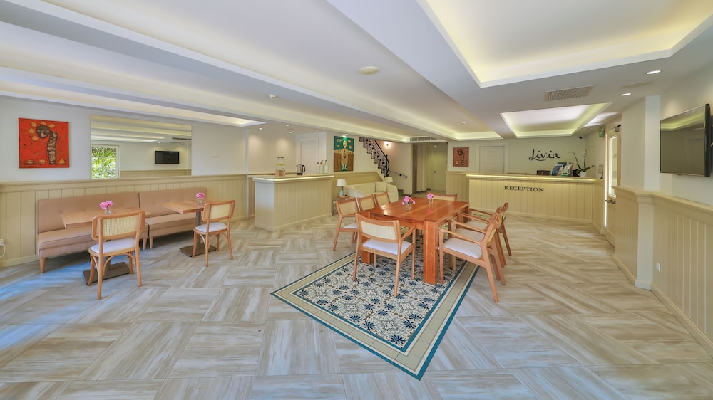 Livia Hotel 34/57