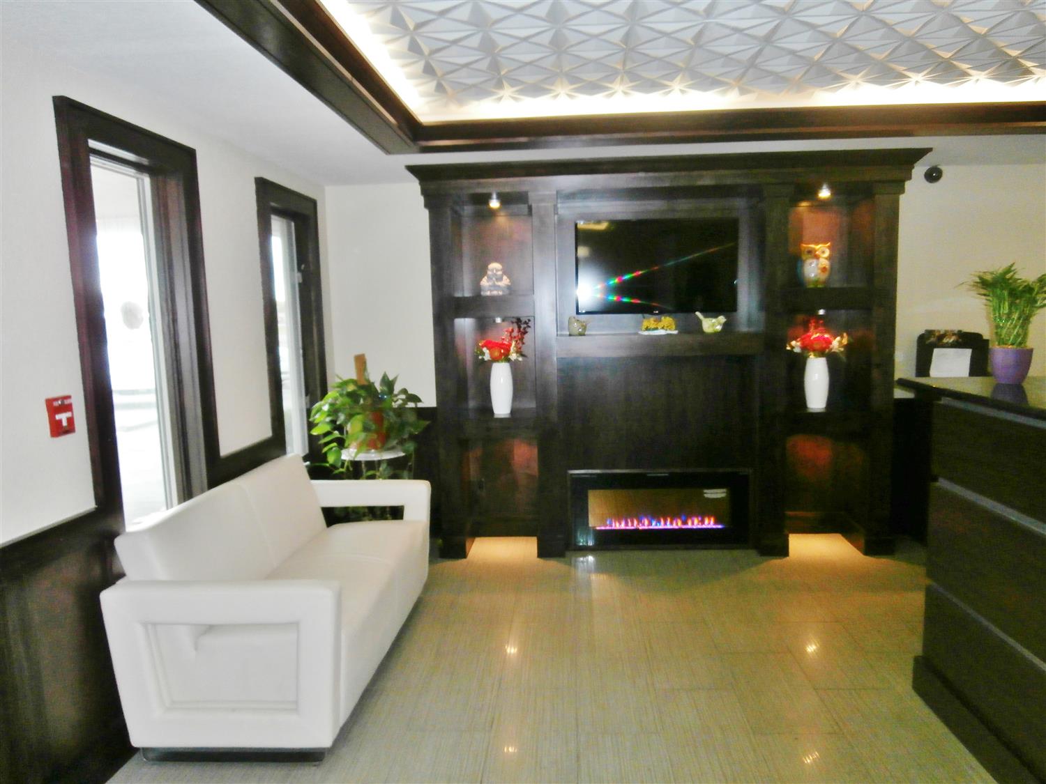 Home Suites 4/6