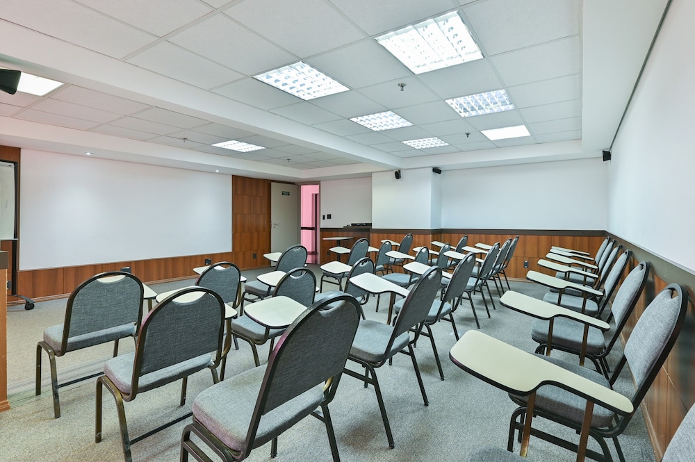 Hotel Golden Park Campinas Cambui 65/73