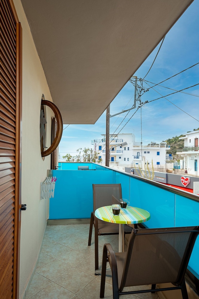 Minos Boutique Hotel 36/50