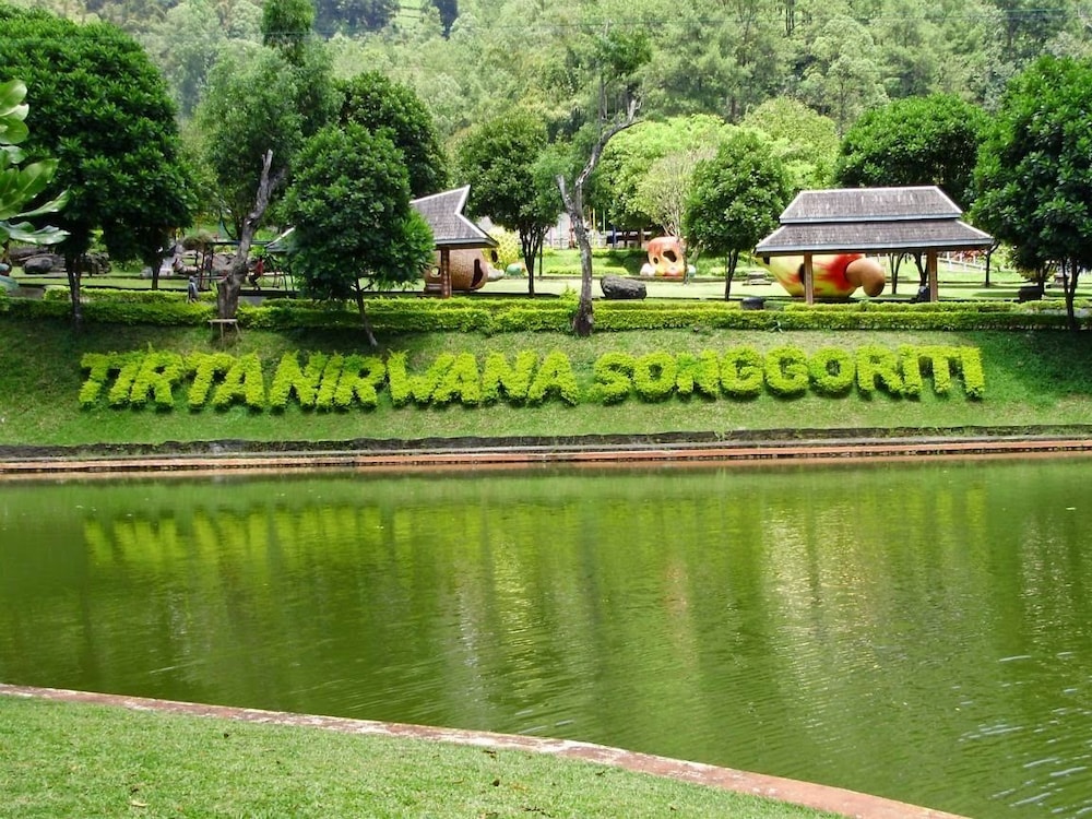 Kertanegara Premium Guest House 44/49