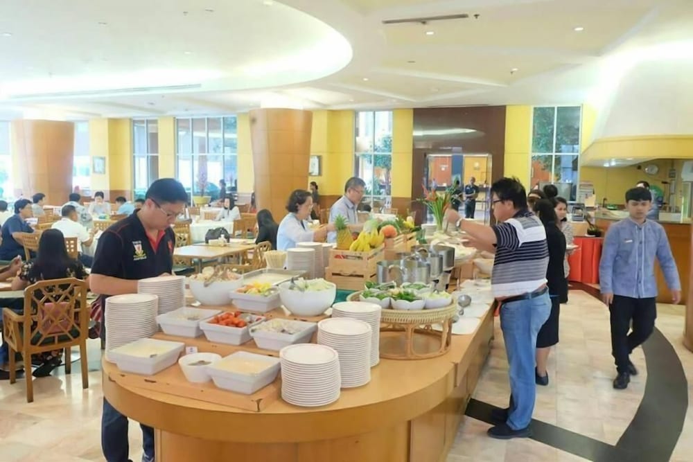 Diamond Plaza Hotel Suratthani 37/50