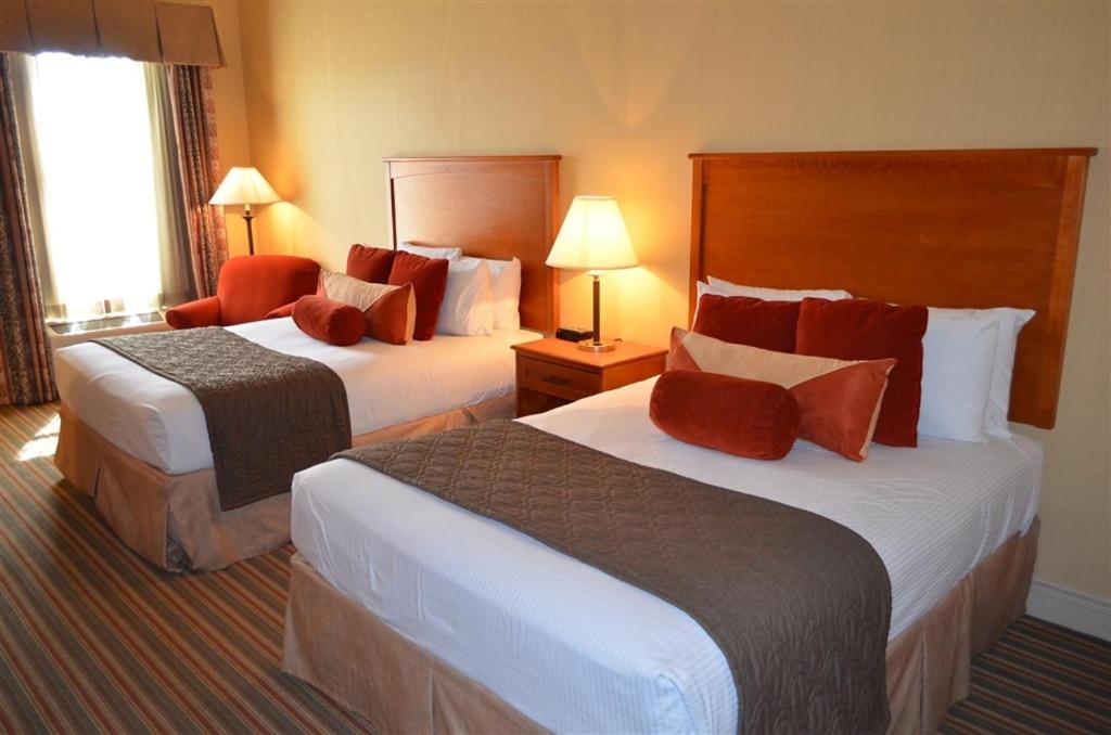 Standard, 2 Queen Beds