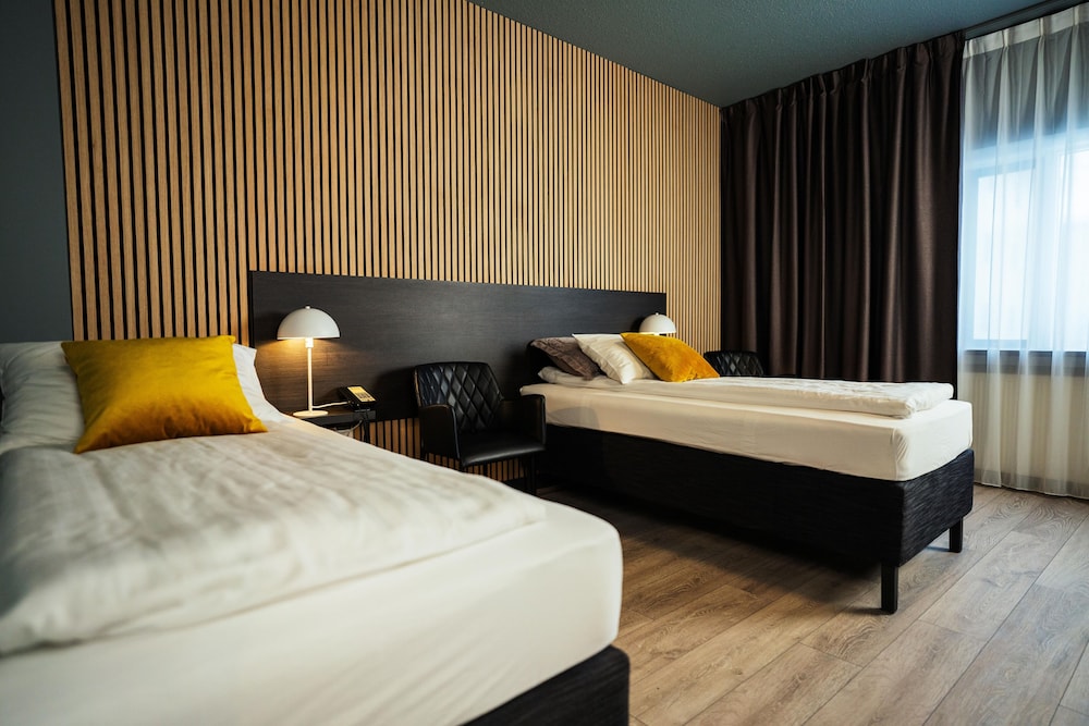 Konvin Hotel by Reykjavik Keflavik Airport 13/80