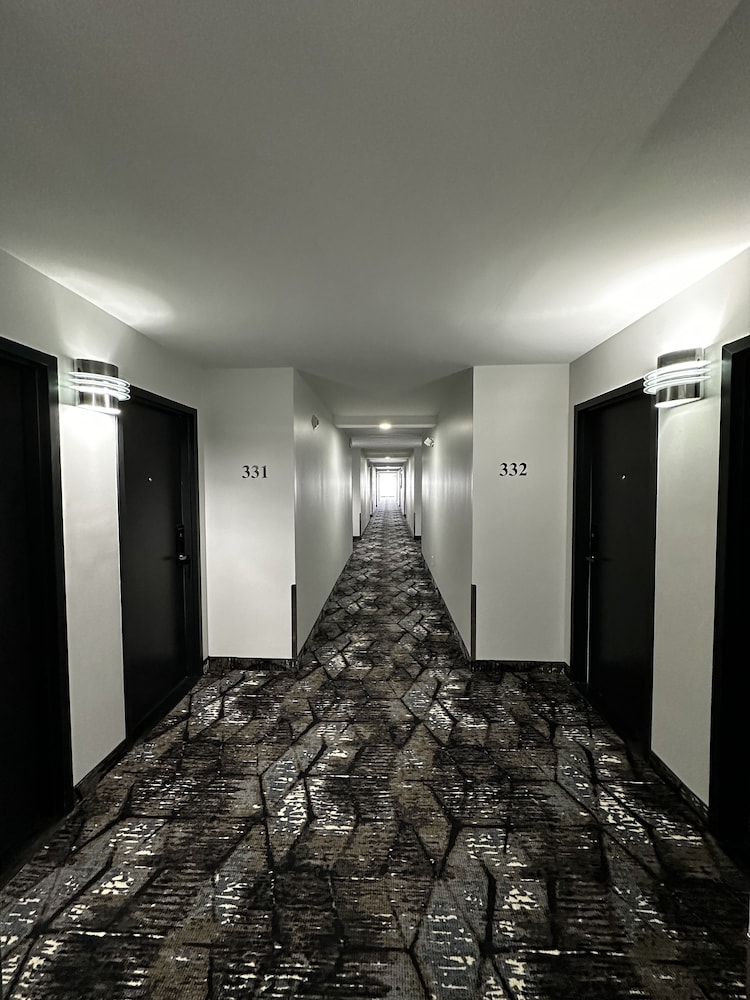 Travelodge by Wyndham Regina 34/65