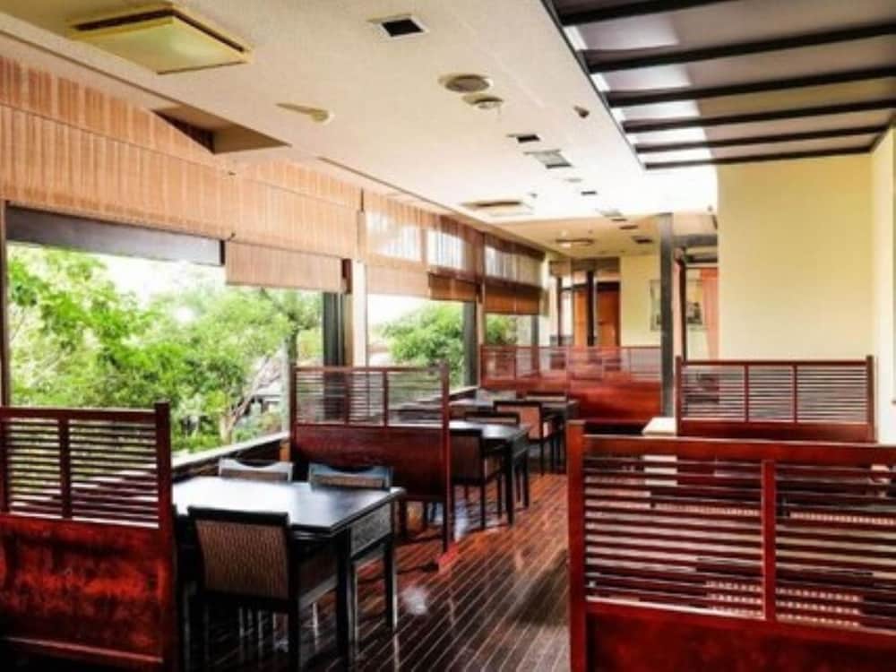 NARA PARK HOTEL 35/50