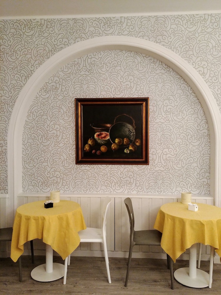 Hotel Vittoria 8/31
