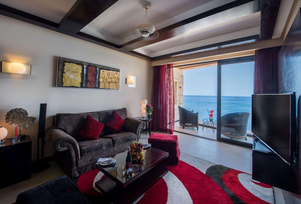 Reef Oasis Blue Bay Resort and Spa 28/48