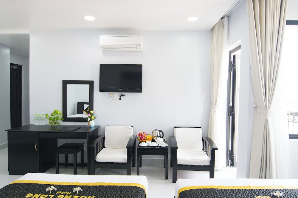 Hoang Long Hotel 24/50