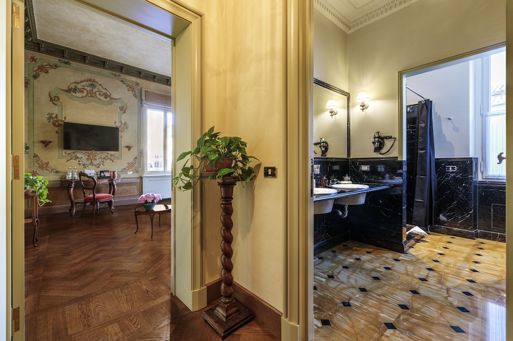 Hotel Locarno 64/73