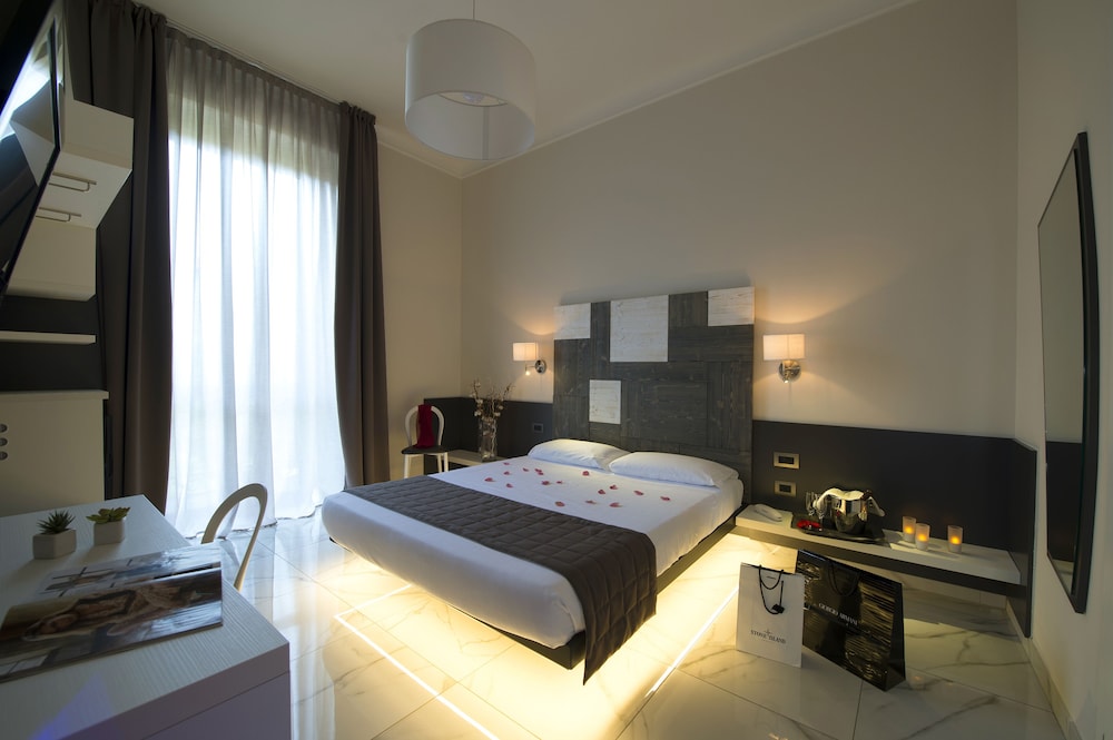 STANDARD, DOUBLE BED