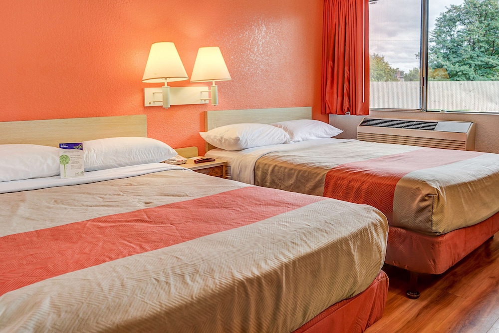 Motel6 Portland, OR - Central 26/47