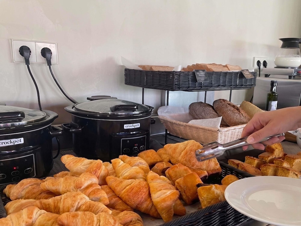 IBIS VALENCIA ALFAFAR 37/73