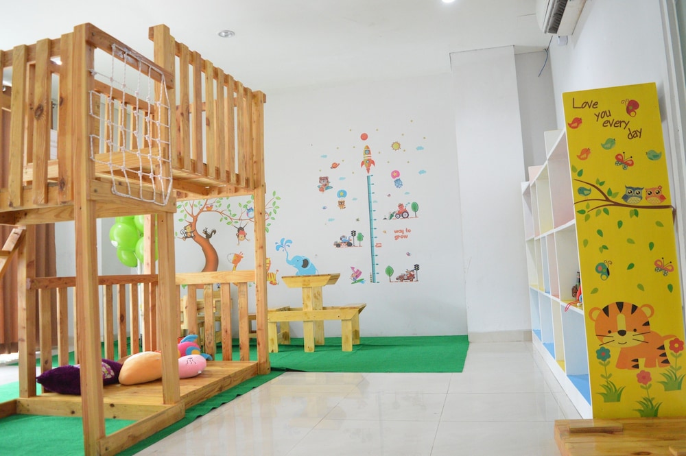 Lorin Syariah Hotel Solo 36/46