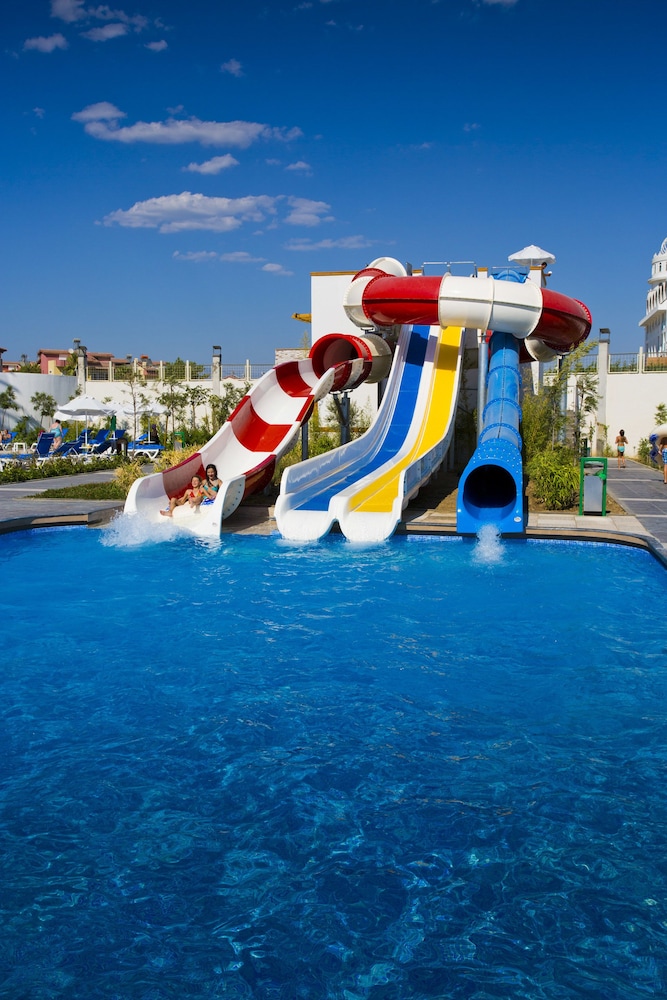 Terrace Elite Resort Hotel 33/41